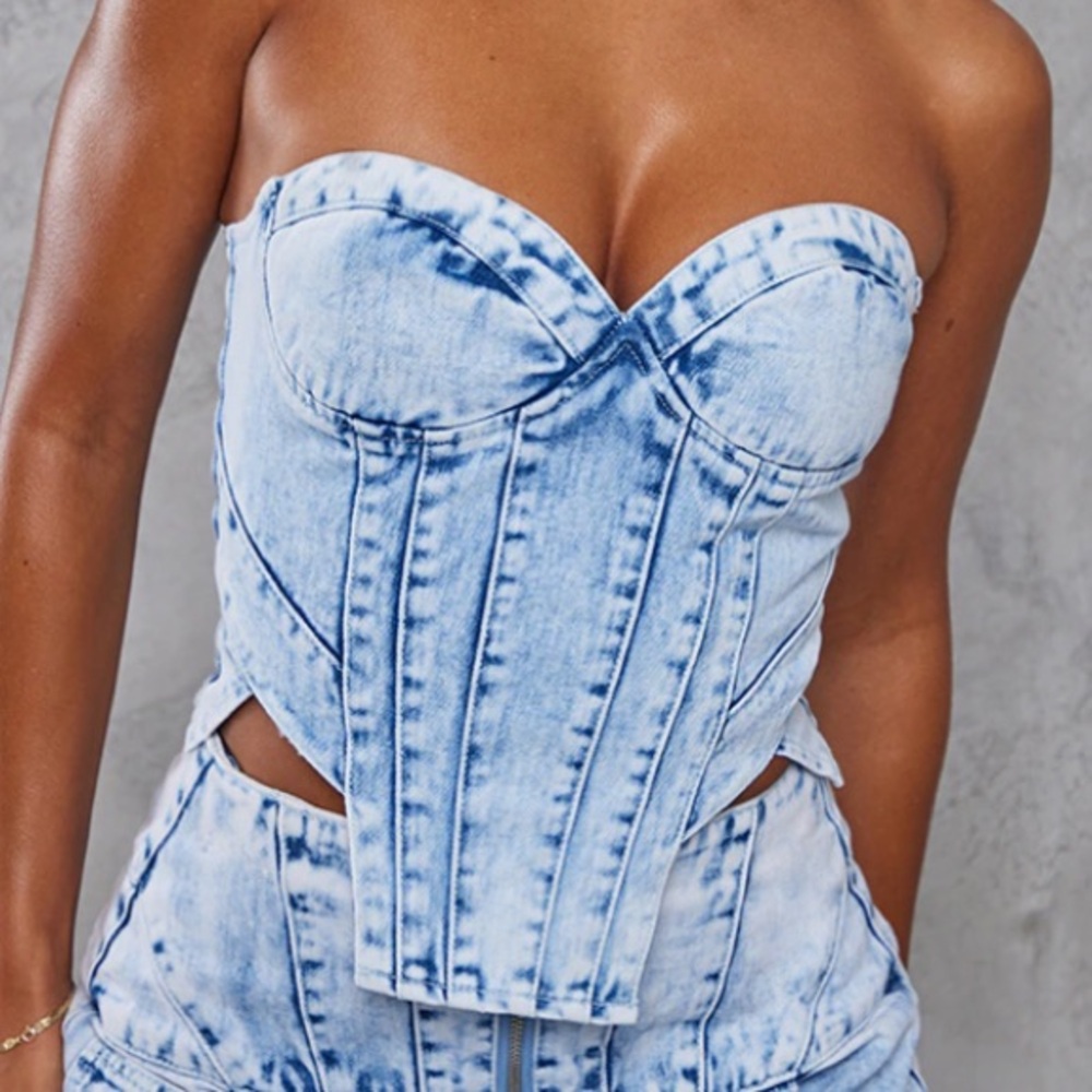 PrettyLittleThing Blue Denim Crop Top